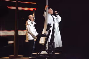 Un show que entra en la historia: Pet Shop Boys impacta con despliegue escénico y llena de hits Viña 2026