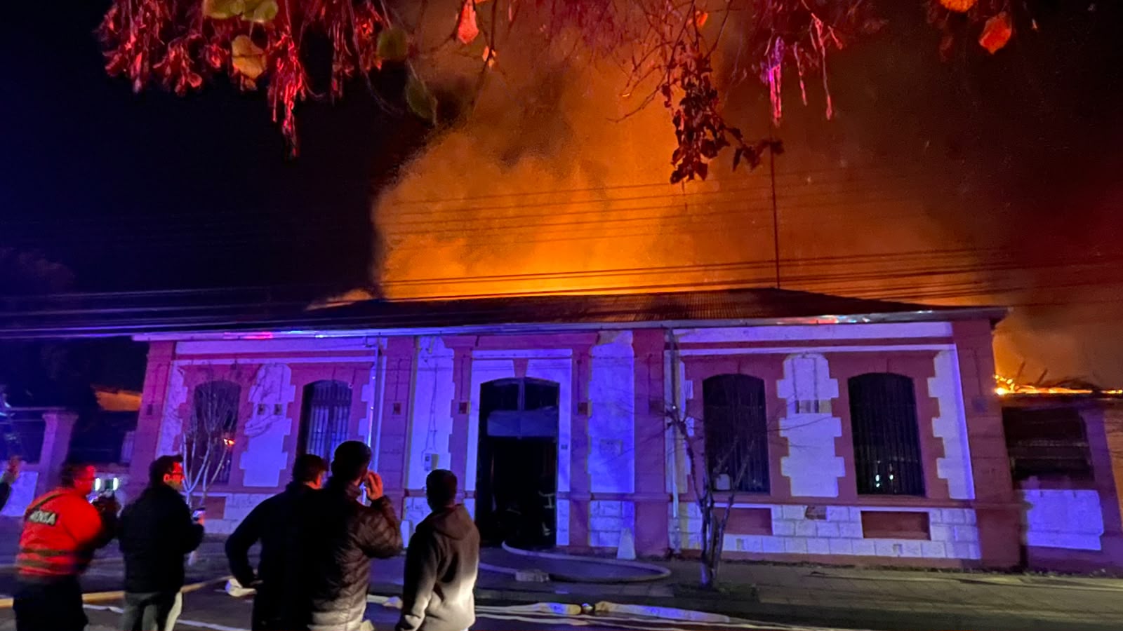 Incendio afecta a la Escuela N°3 de San Javier