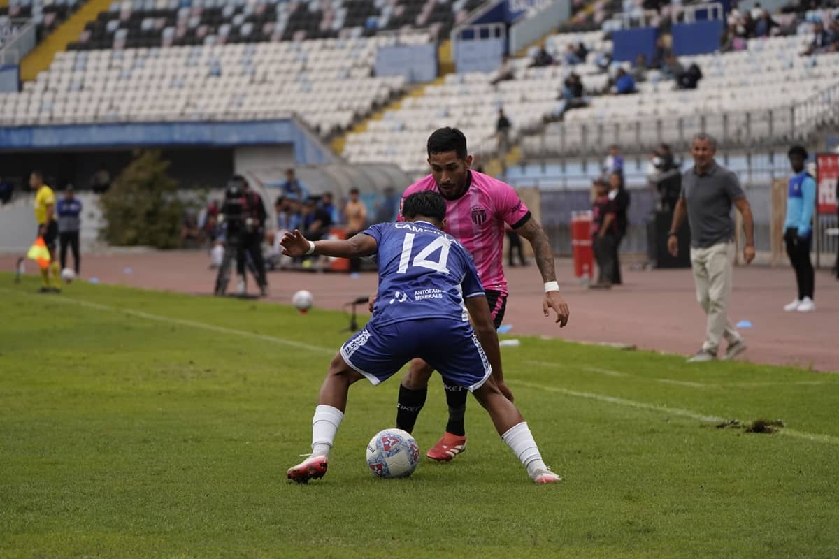 Primera B ajusta su tabla tras empate entre Antofagasta y Magallanes